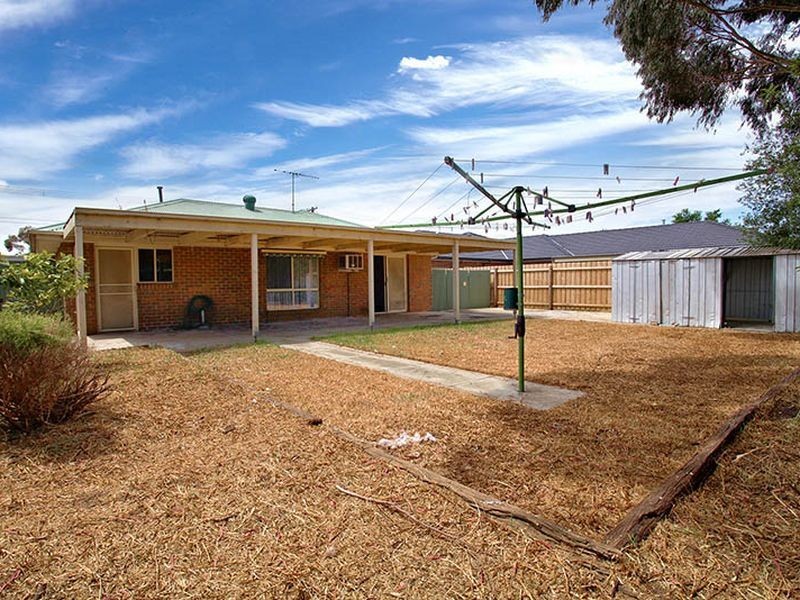 39 Cameron Drive, Hoppers Crossing VIC 3029