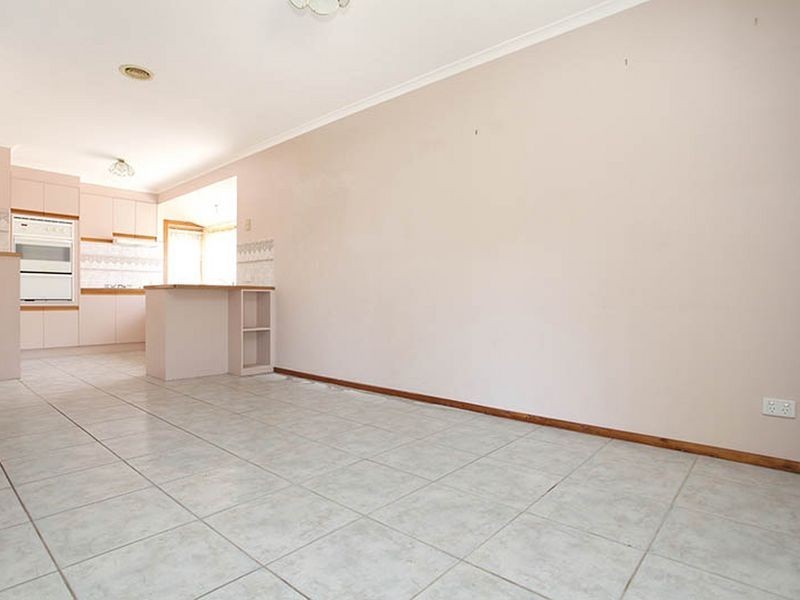 39 Cameron Drive, Hoppers Crossing VIC 3029