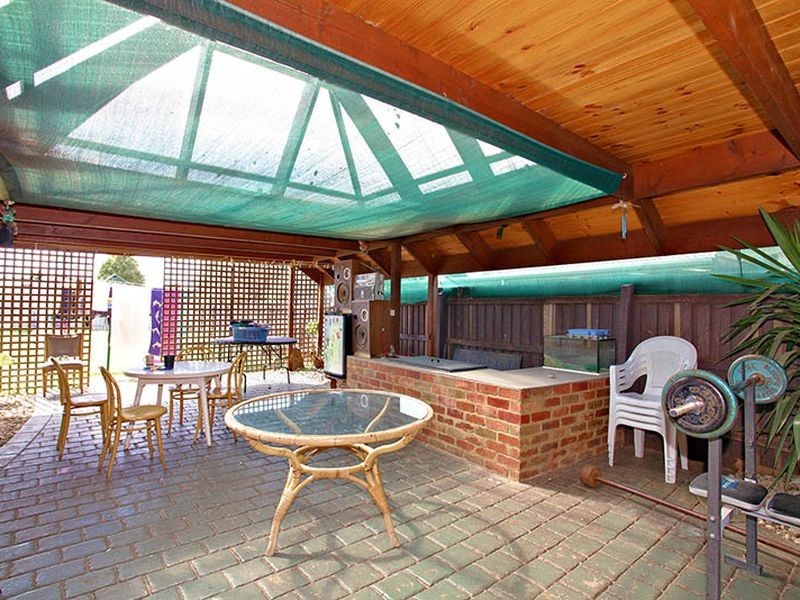 .22 Swan Street, Werribee VIC 3030