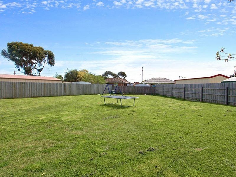 .22 Swan Street, Werribee VIC 3030