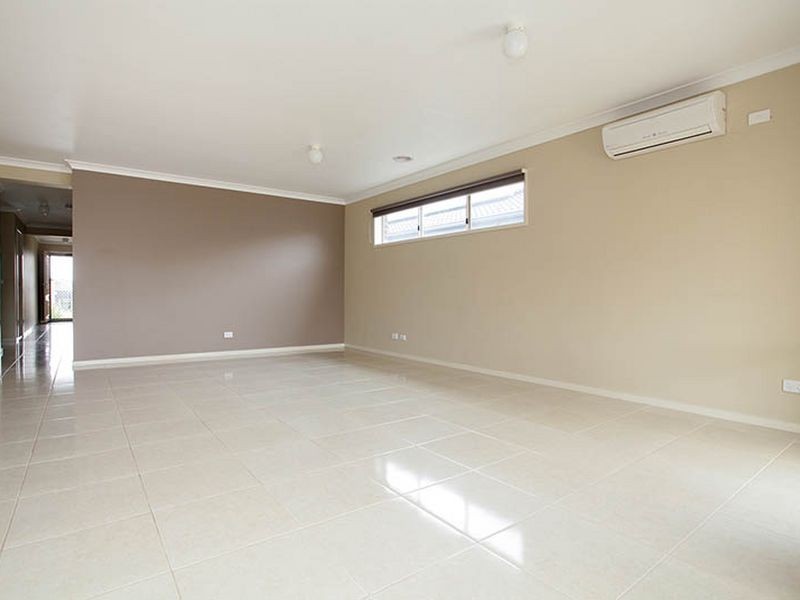 60 Weavers Street, Wyndham Vale VIC 3024