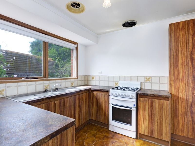 12 Bayview Crescent, Hoppers Crossing VIC 3029