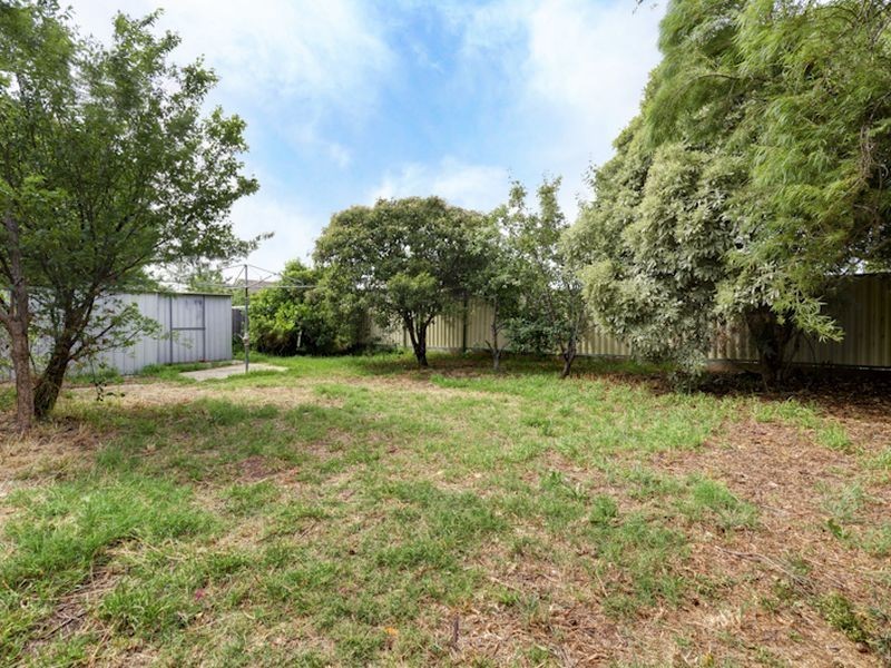 12 Bayview Crescent, Hoppers Crossing VIC 3029