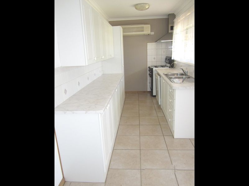 .7 Cormorant Crescent, Werribee VIC 3030