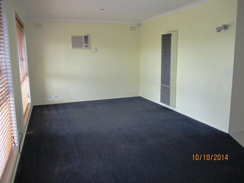 6 Glamorgan Avenue, Werribee VIC 3030