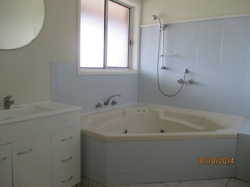 6 Glamorgan Avenue, Werribee VIC 3030