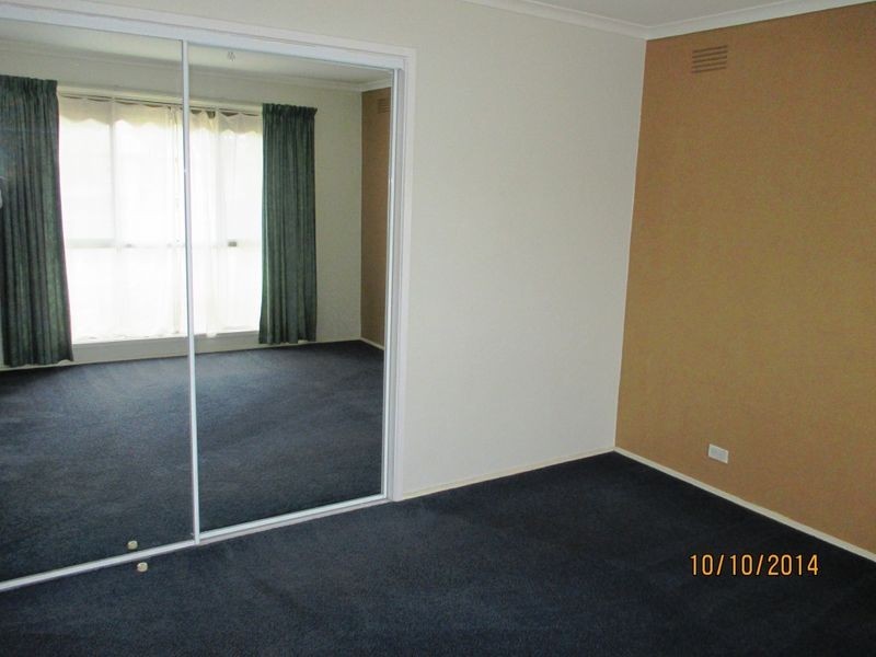 6 Glamorgan Avenue, Werribee VIC 3030