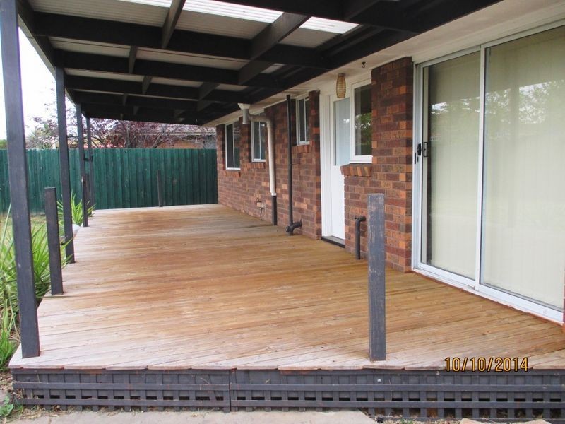 6 Glamorgan Avenue, Werribee VIC 3030