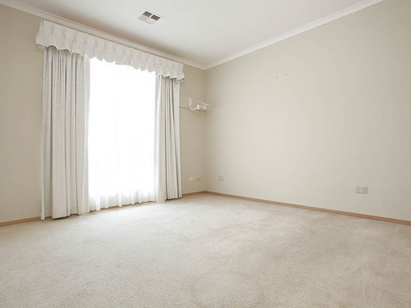 299 Heaths Road, Hoppers Crossing VIC 3029