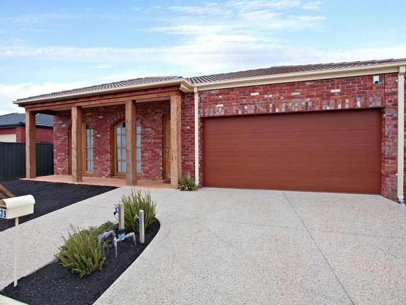39 Clematis Crescent, Wyndham Vale VIC 3024