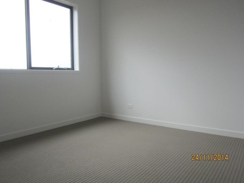 12 (Lot 10 Knight Avenue, Point Cook VIC 3030