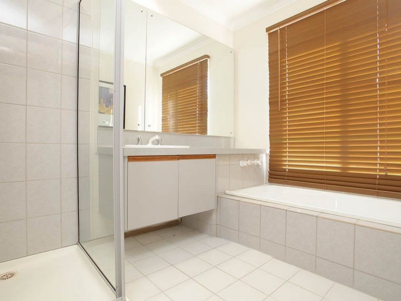 .17 Kathleen Crescent, Hoppers Crossing VIC 3029