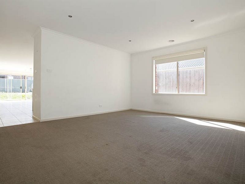 41 Lady Penrhyn Drive, Wyndham Vale VIC 3024