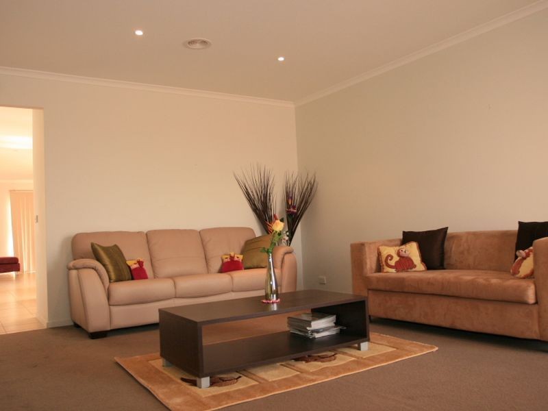 40 James Cook Drive, Truganina VIC 3029