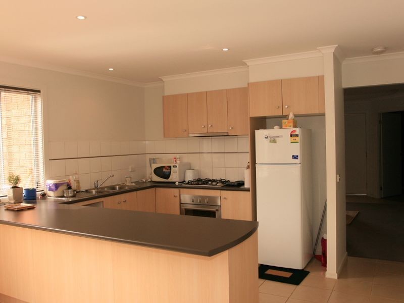 40 James Cook Drive, Truganina VIC 3029