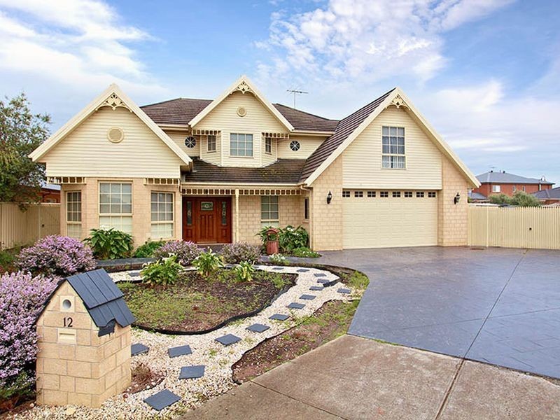 12 Albany Court, Werribee VIC 3030