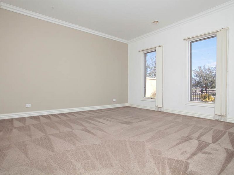 5 Whyalla Gardens, Tarneit VIC 3029