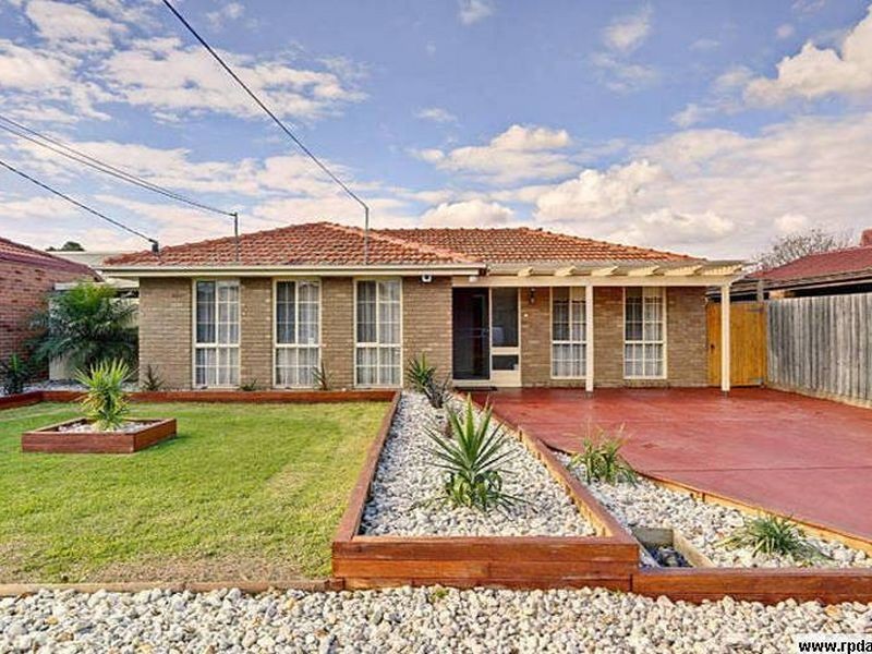 30 Grant Avenue, Werribee VIC 3030