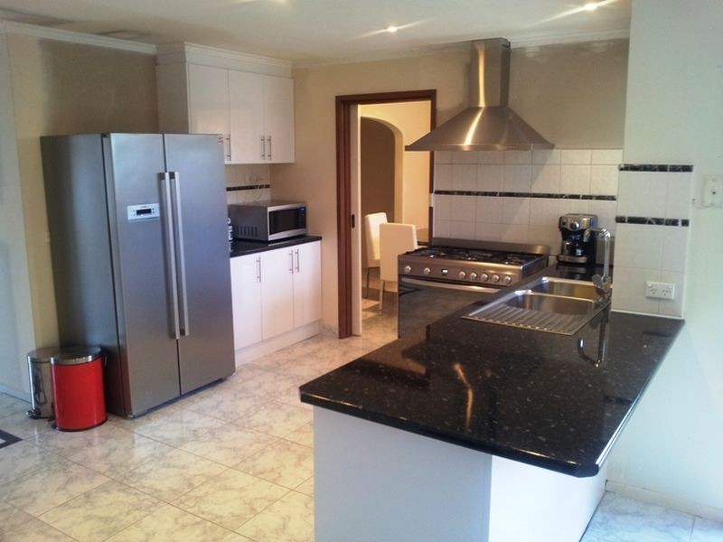 30 Grant Avenue, Werribee VIC 3030