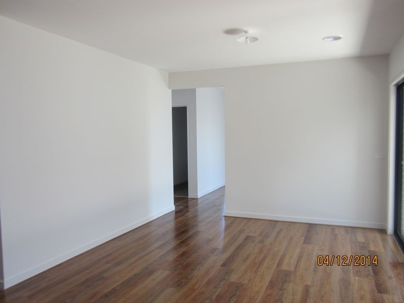 12 Knight Avenue, Point Cook VIC 3030