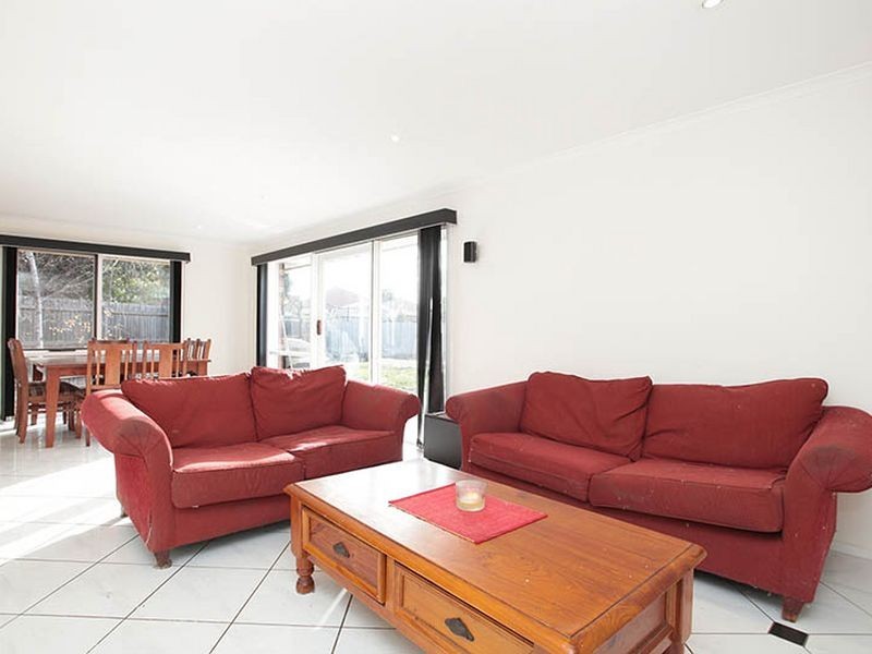 16 Reynolds Court, Werribee VIC 3030