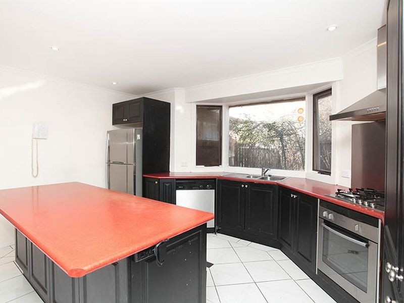 16 Reynolds Court, Werribee VIC 3030