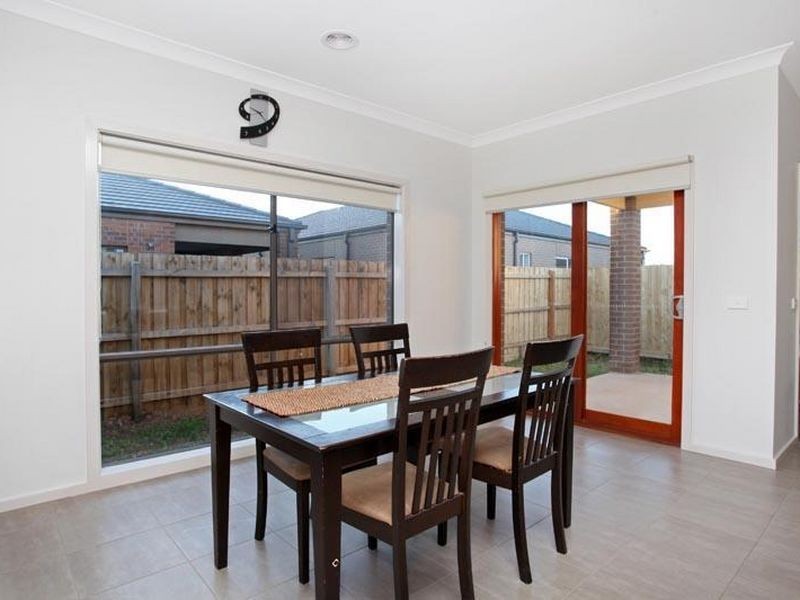 36 Timbarra Drive, Werribee VIC 3030