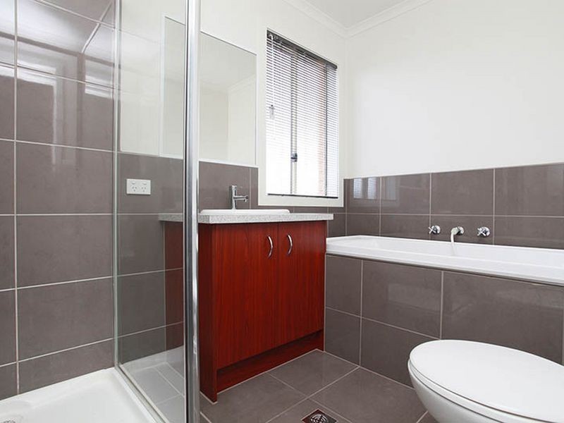 33 Kambah Street, Tarneit VIC 3029