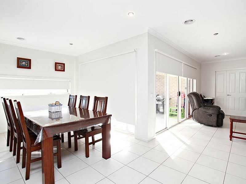 21 Cloudy Crescent, Point Cook VIC 3030