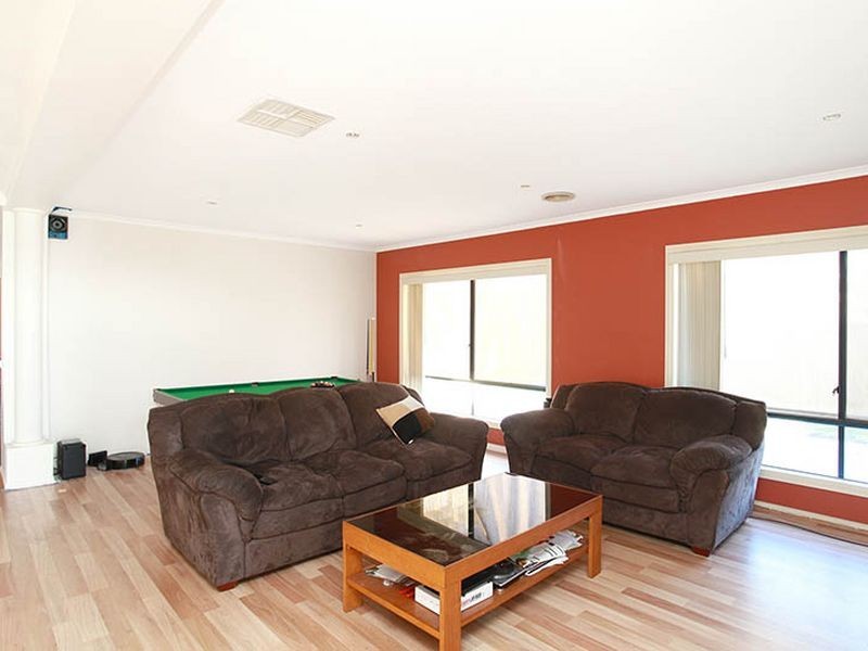 29 Stretton Place, Wyndham Vale VIC 3024