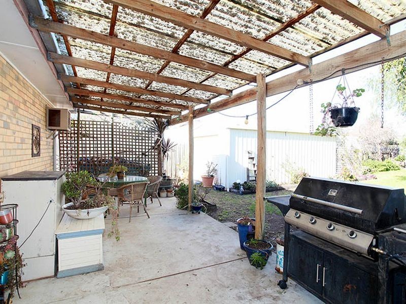 147 Greaves Street North, Werribee VIC 3030