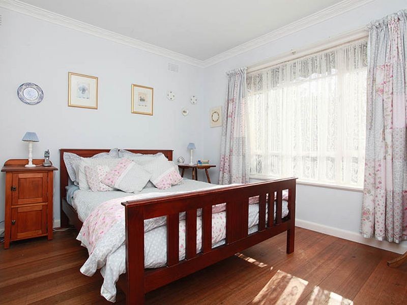 147 Greaves Street North, Werribee VIC 3030