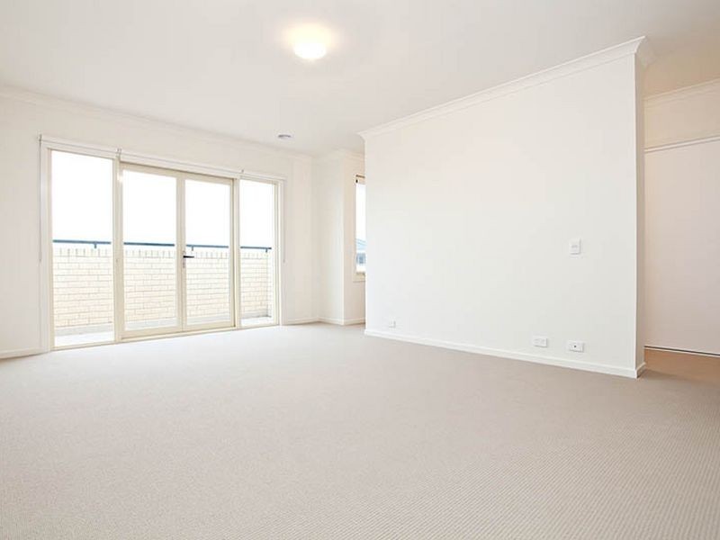 225 Sanctuary Lakes South Boulevard, Sanctuary Lakes VIC 3030