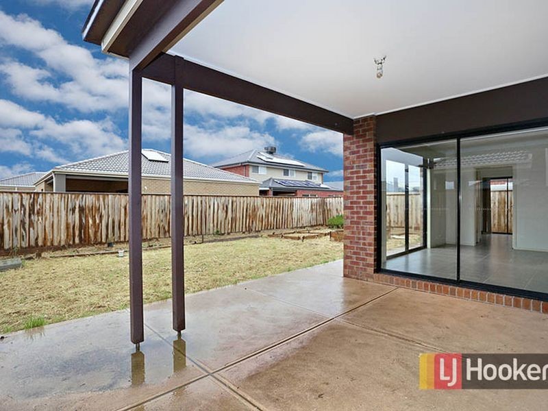 10 Chatham Avenue, Tarneit VIC 3029