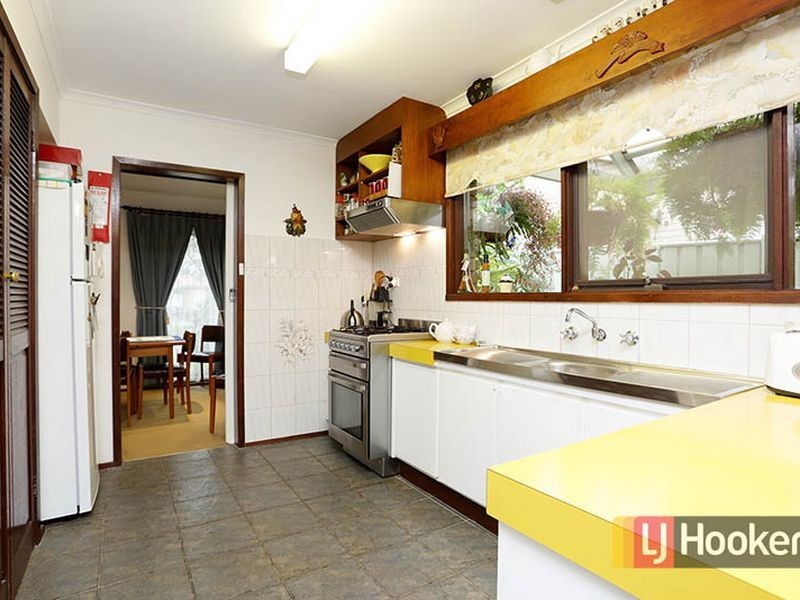 2 Greenhill Crescent, Wyndham Vale VIC 3024