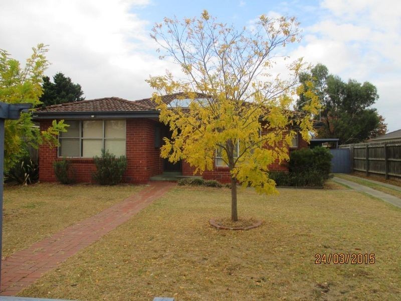 11 Muirhead Crescent, Werribee VIC 3030