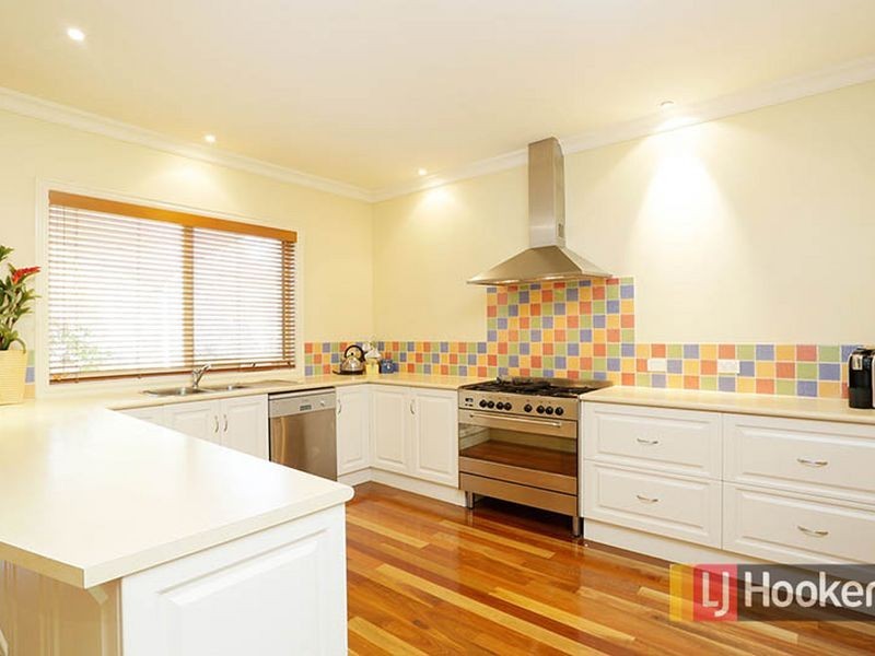 19 River Run Drive, Werribee VIC 3030