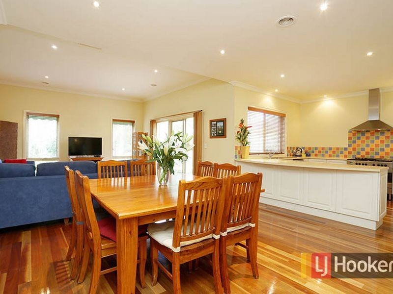 19 River Run Drive, Werribee VIC 3030