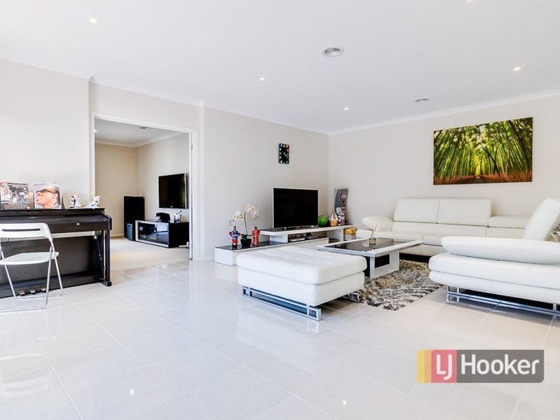 17 Bristlebird Way, Williams Landing VIC 3027