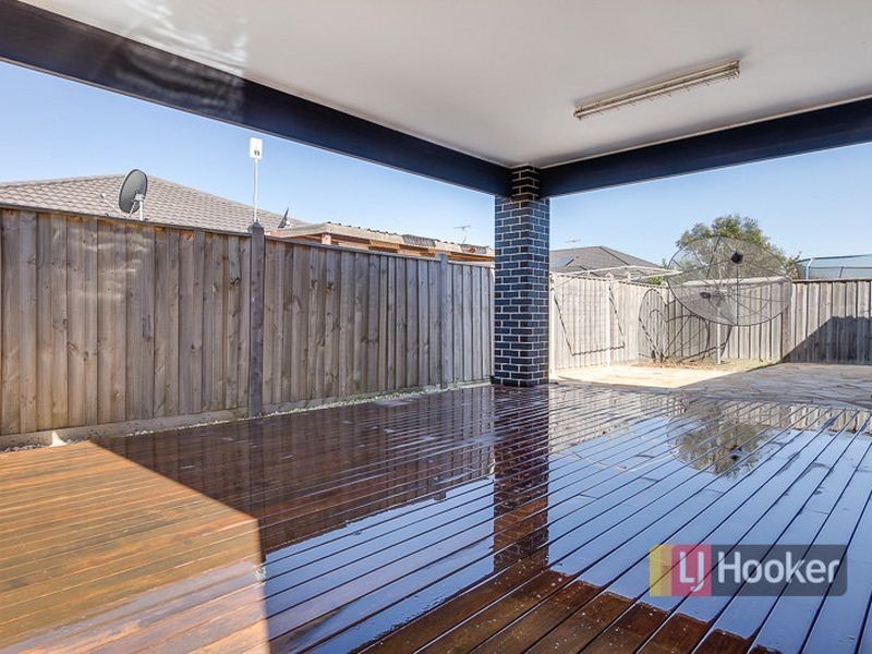 17 Bristlebird Way, Williams Landing VIC 3027