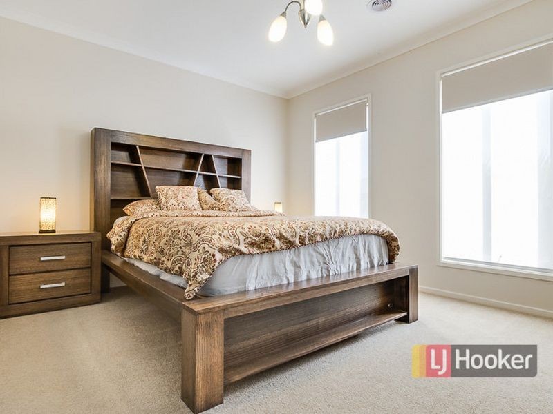 17 Bristlebird Way, Williams Landing VIC 3027