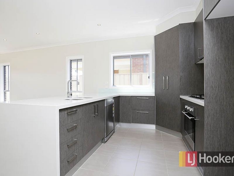 6 Gladesville Street, Truganina VIC 3029