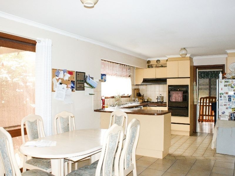 5 Berkeley Court, Altona Meadows VIC 3028