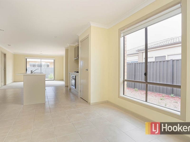 15 Sherwood Street, Tarneit VIC 3029
