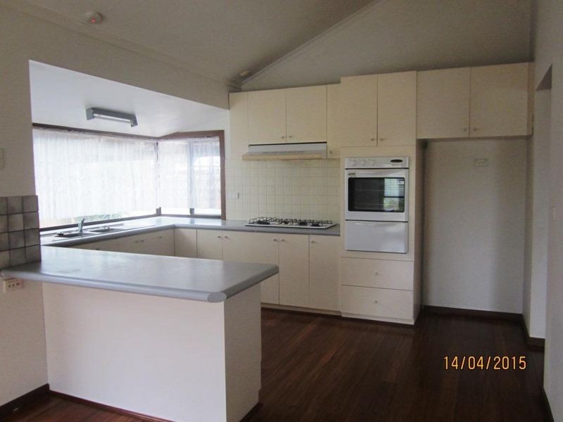 14 Kingfisher Court, Werribee VIC 3030