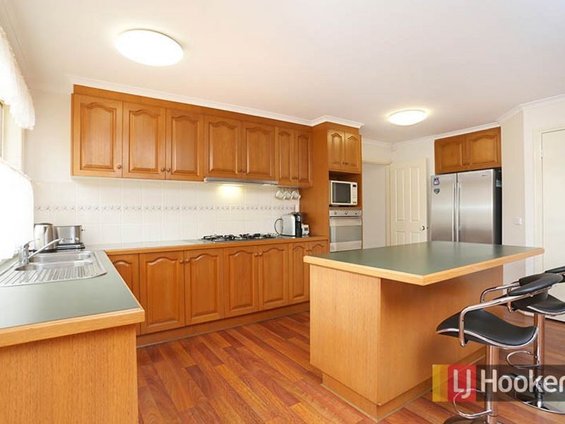 9 Chesterfield Drive, Wyndham Vale VIC 3024