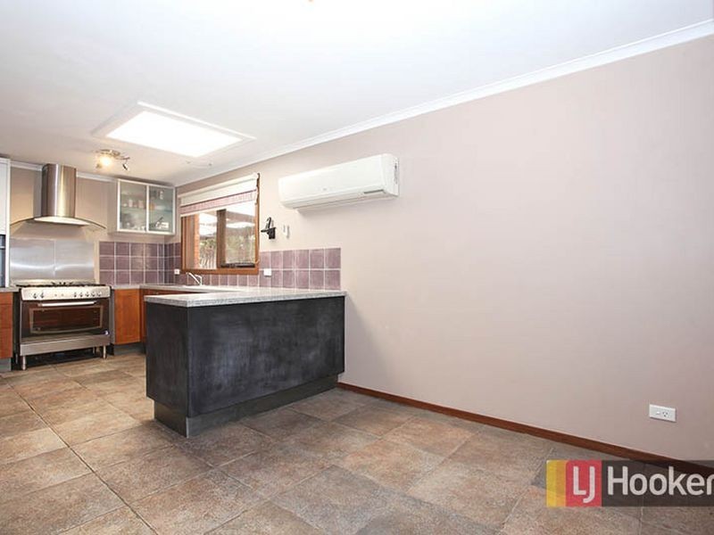 32 Hooker Road, Werribee VIC 3030