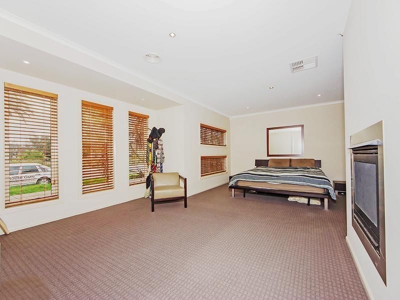 4 Penrose Promenade, Tarneit VIC 3029