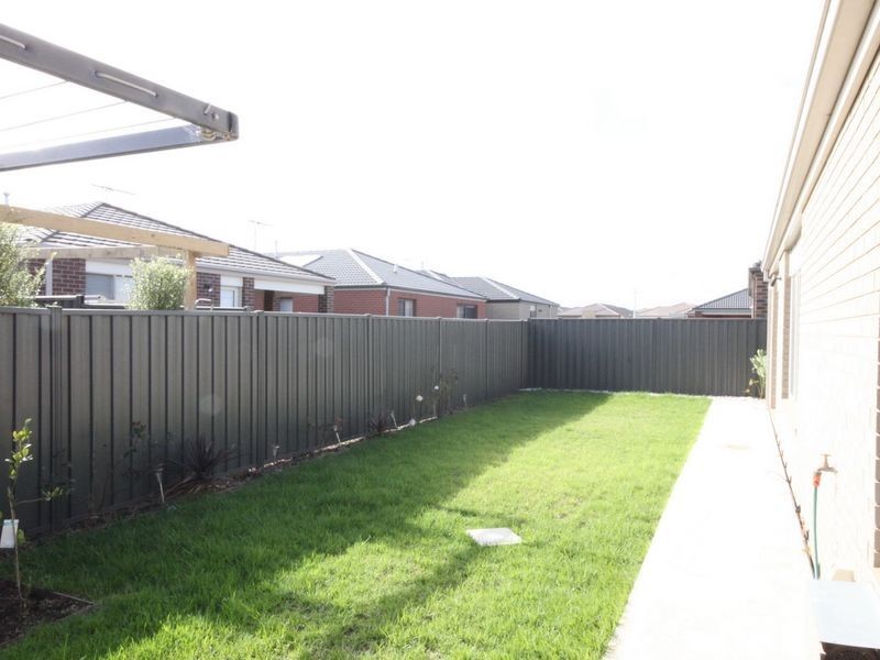 51 Lamington Drive, Tarneit VIC 3029