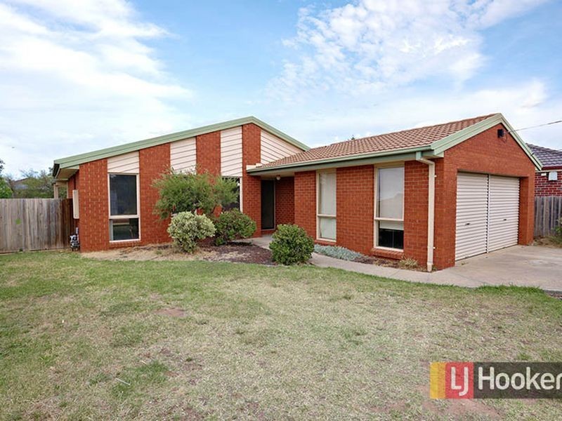 30 Coolabah Crescent, Hoppers Crossing VIC 3029